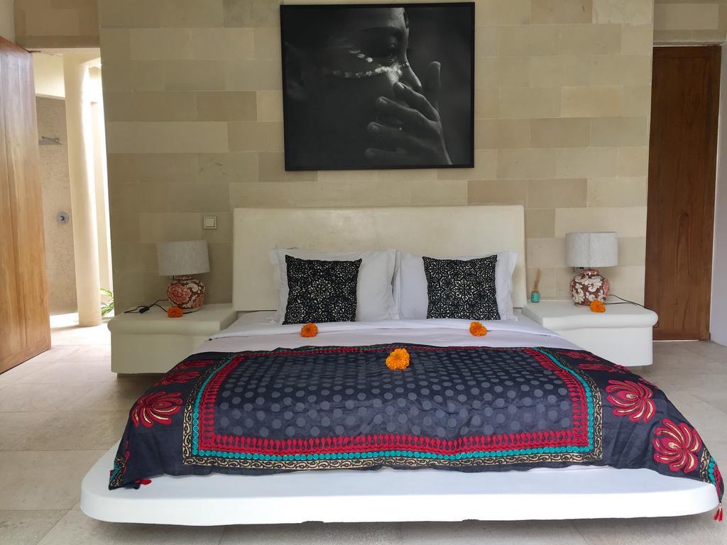 Elegant Villa Casabianca - Tropical Pool & Garden, Near Potato Head Beach Club! Seminyak  Exterior photo