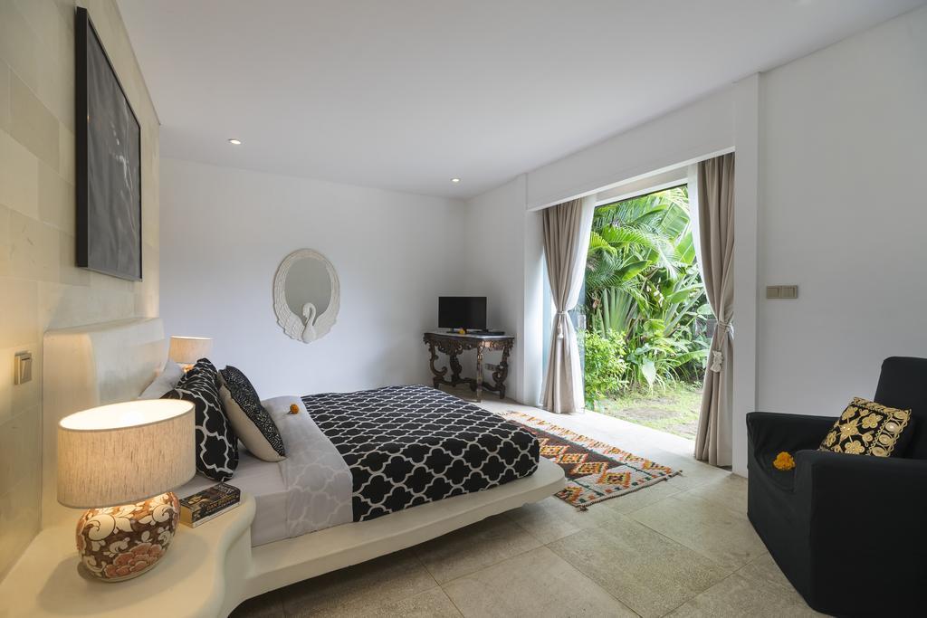 Elegant Villa Casabianca - Tropical Pool & Garden, Near Potato Head Beach Club! Seminyak  Exterior photo