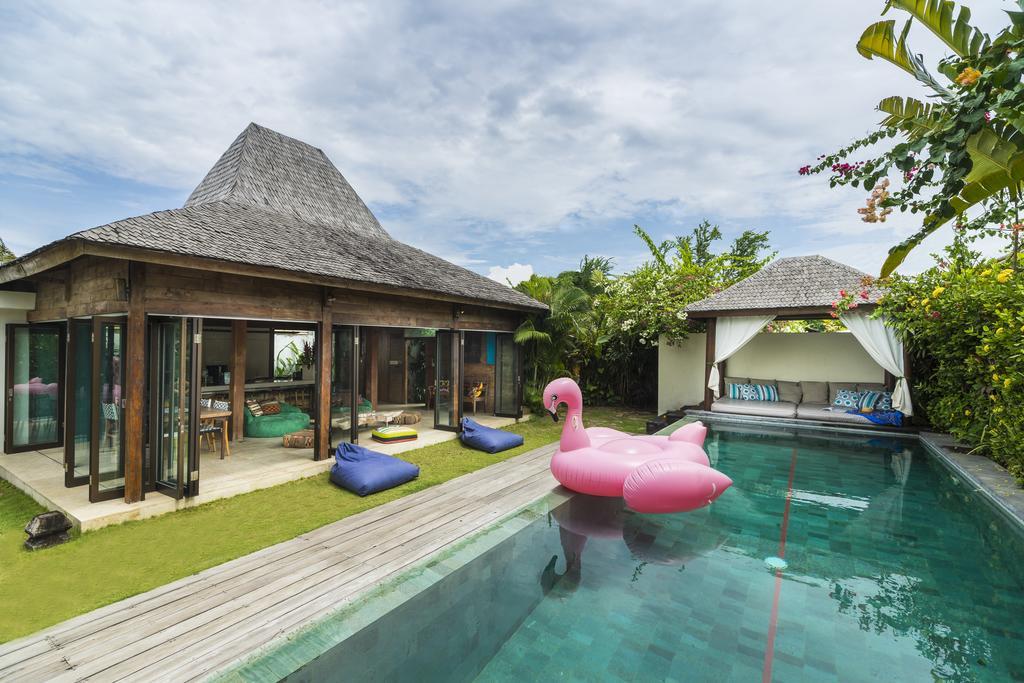 Elegant Villa Casabianca - Tropical Pool & Garden, Near Potato Head Beach Club! Seminyak  Exterior photo